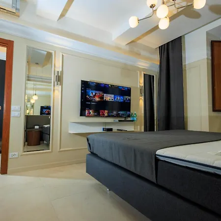 Apartment Adam And Eve *